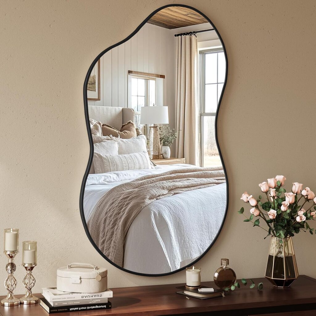 Miroir asymétrique - idée déco rentrée